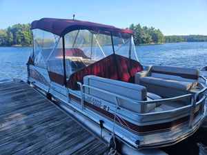 2000 Sun Tracker Party Barge 21