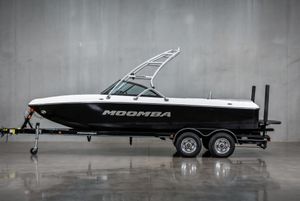 2009 Moomba Outback V