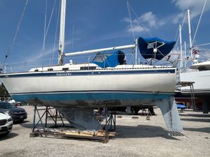1979 Aloha Yachts 34