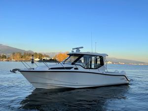 2026 Boston Whaler 325 Conquest Pilothouse
