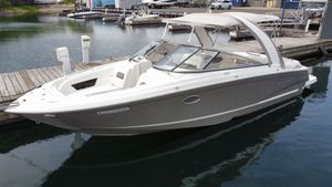 2011 Regal 2700 Series Bowrider w/Bow Thruster