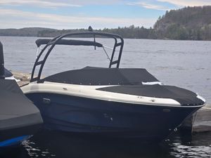 2026 Sea Ray SPX 210
