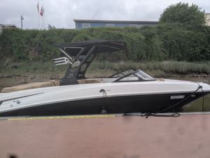 2023 Bayliner VR6