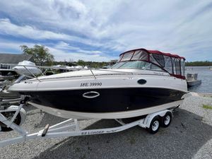 2005 Rinker 250 Fiesta Vee