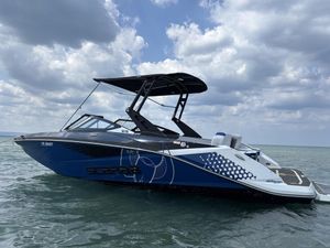 2023 Scarab 215 WAKE W/TWIN 300 HP