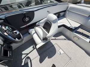 2022 Crownline 220 SS for sale in Belleville, ON, photo 9