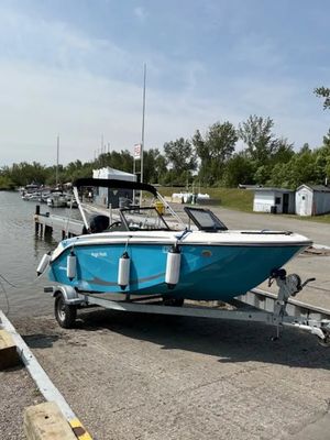 2023 Bayliner Element M17