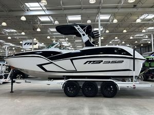 2025 MB Sports B52 25 ALPHA $324/week   Ultimate Exceptional Surf