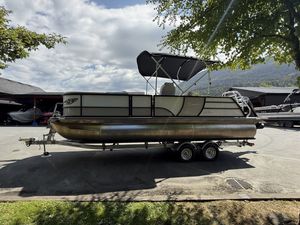 2023 Bentley Pontoons Elite 223 Dual Swingback ***financing ava