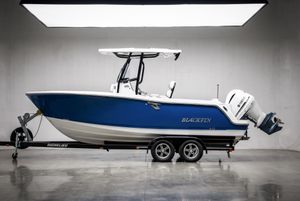 2020 BlackFin 212 CC
