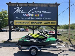 2020 Sea-Doo SPARK® TRIXX™ 2-UP iBR®