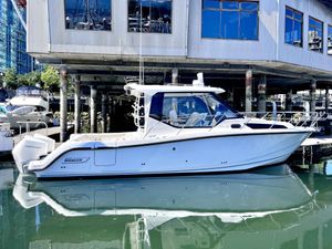 2020 Boston Whaler 325 Pilothouse
