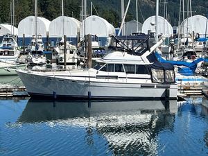 1984 Bayliner 3870