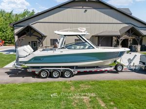 2022 Boston Whaler 280 Vantage