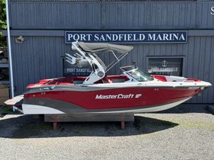 2018 MasterCraft XT21