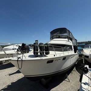 1989 Carver 3207 AFT CABIN