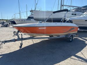 2019 Bayliner Element 18