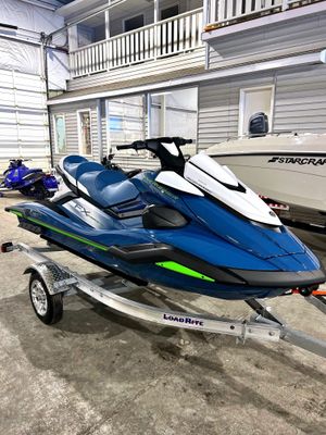 2024 Yamaha FX CRUISER SVHO Black/Deepwater Blue