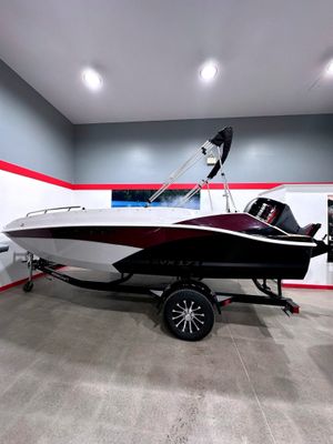 2024 Starcraft SVX 171 W/115HP YAMAHA includes Custom Matched Tra
