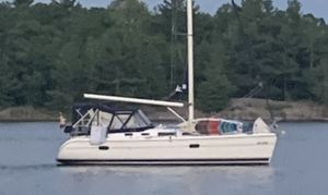 2005 Hunter 36