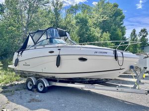 2006 Rinker 250 Express Cruiser