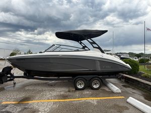 2019 Yamaha 242 Limited S