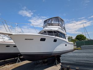 1986 Carver 3227 Convertible