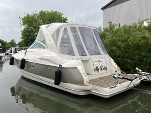 2006 Cruisers Yachts 37 EXPRESS