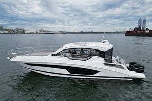 2022 Four Winns V355 Coupe OB