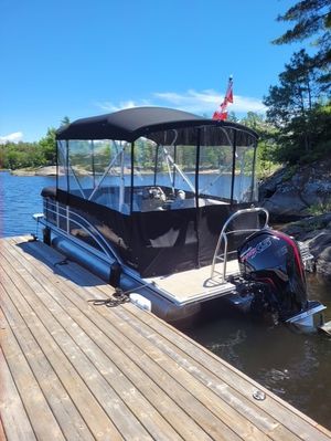2021 Harris 210 Pontoon w/ Mercury 115PXS CT