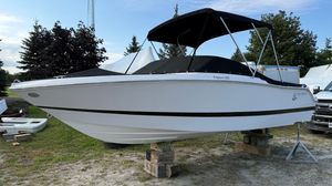 2016 Four Winns Freedom 190