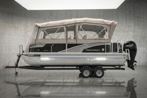 2016 Princecraft QUORUM 23RS