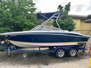 2008 Four Winns H220
