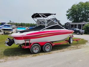 2008 Four Winns H200