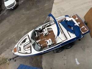 2020 Monterey 218 SS