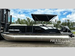2025 Sylvan Mirage X X3 CLZ TRITOON