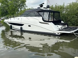 2013 Sea Ray 450 SUNDANCER