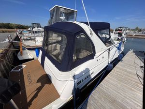 2007 Larson 330 Cabrio