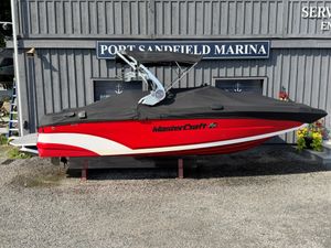 2021 MasterCraft XT22