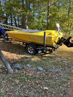 2017 Donzi Sweet Sixteen Yellow