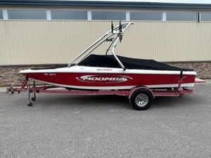 2003 Moomba Outback