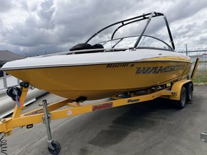 2007 Malibu Wakesetter 21 XTI ***FINANCING AVAILABLE***