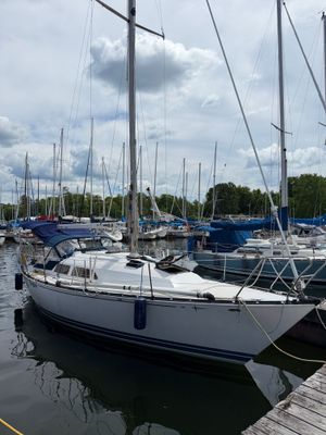 1980 C&C 32’ Sloop