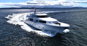 2003 Westport 106