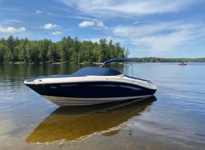 2009 Sea Ray 230 Select 50th Anniversary