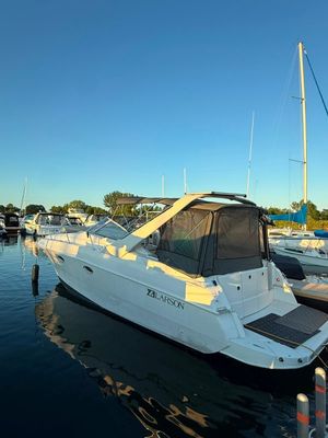1997 Larson 310 Cabrio