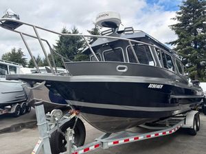 2025 KingFisher Used   2725 XRS