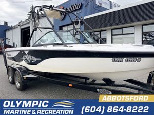2001 Nautique Super Air  – ONLY 425 Hours