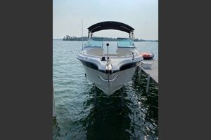 2005 Seaswirl Striper 215DC