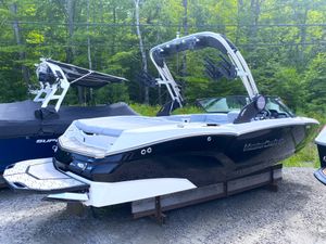 2023 MasterCraft NXT20